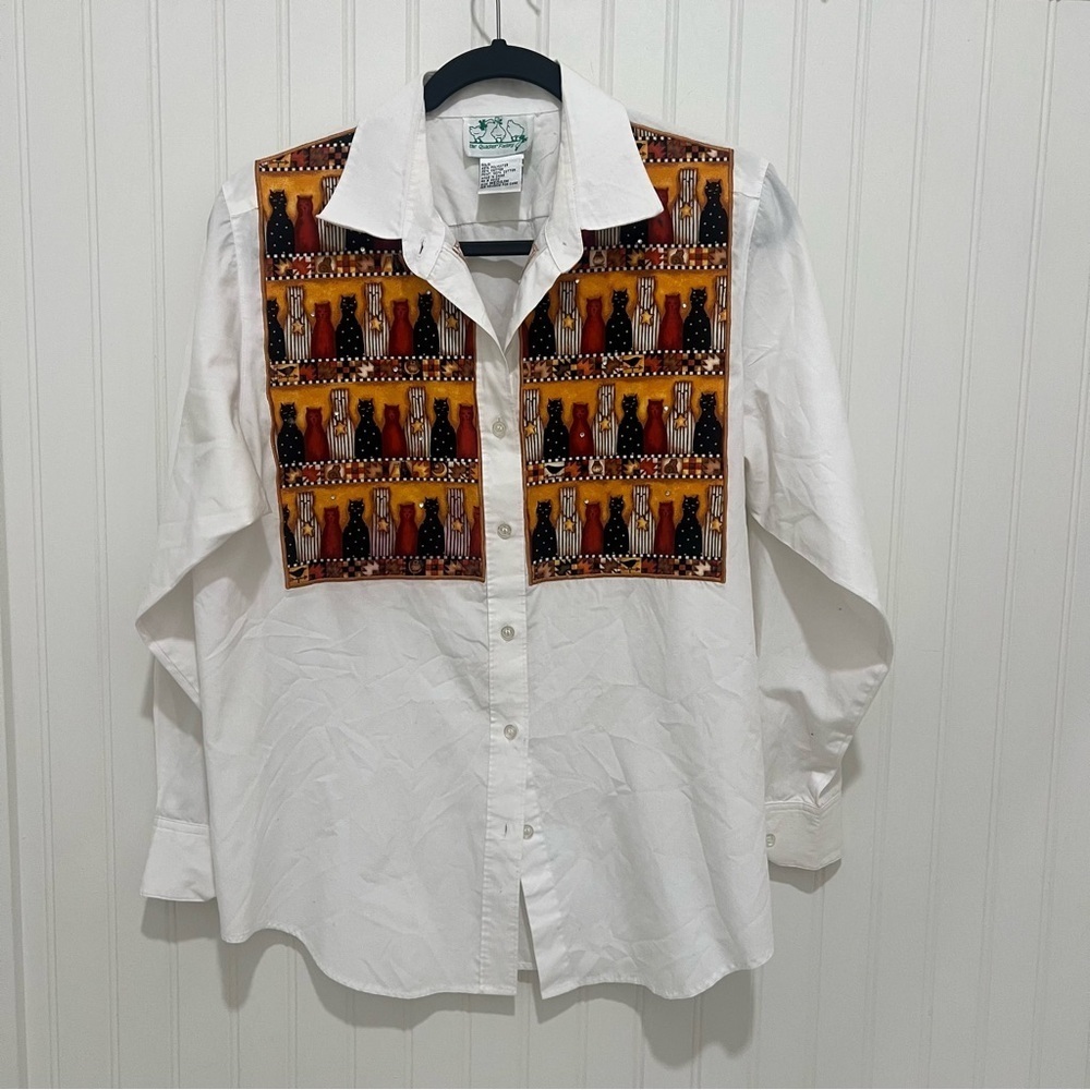 Quacker Factory White Shirt with Debbie Mumm Foll Art Cats Halloween Pattern